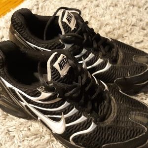 Nike AirMax - Size 6 1/2